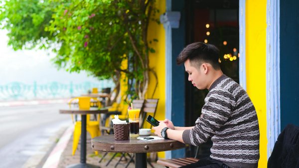 Comment le Rock a Redéfini la Société et la Culture : Une Exploration de son Impact Révolutionnaire